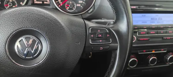 Volkswagen Golf 1.6 TDi Confortline 37