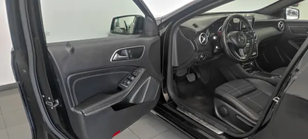 Mercedes-Benz A 160 7G-DCT 15