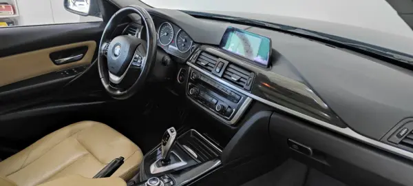 BMW 318 d Auto Line Luxury 7