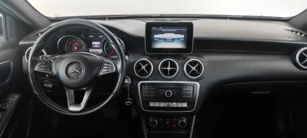 Mercedes-Benz A 160 7G-DCT 8