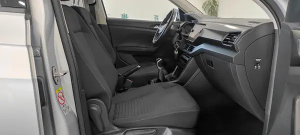 Volkswagen T-Cross 1.0 TSI Urban 23
