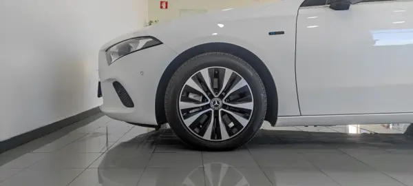 Mercedes-Benz A 250 A 250e 52