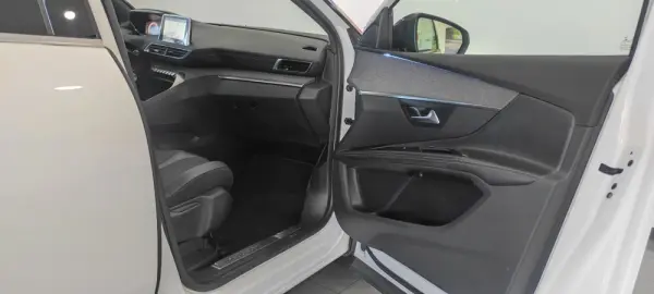 Peugeot 5008 1.5 BlueHDi GT Line 25