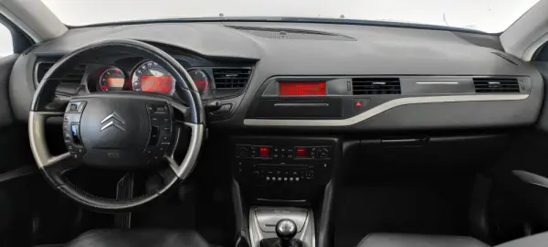 Citroen C5 1.6 HDi VTR 25