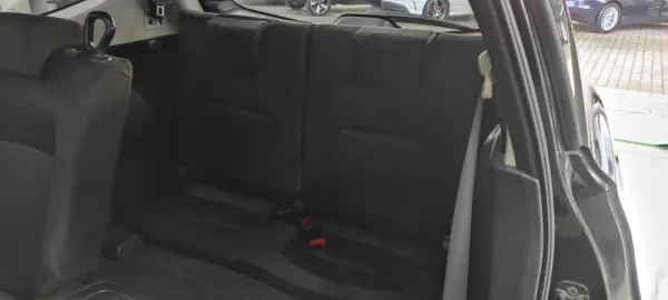 Nissan Qashqai +2 Outro 19