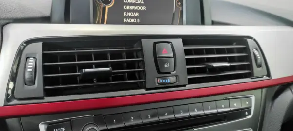 BMW 328 i xDrive Line Sport Auto 32