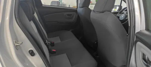 Toyota Yaris 1.0 VVT-i Comfort 20
