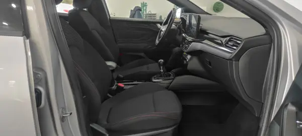 Ford Focus 1.0 EcoBoost MHEV ST-Line 22