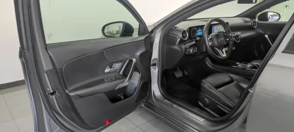 Mercedes-Benz A 180 d Aut. 15