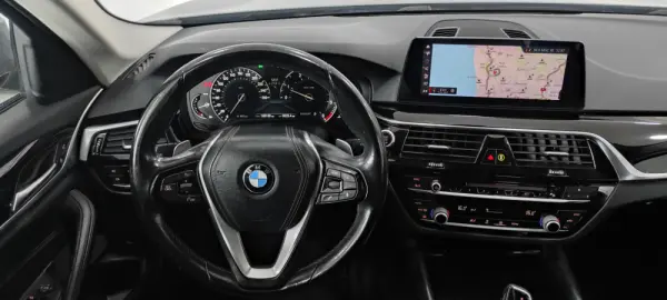 BMW 520 d Line Sport Auto 9
