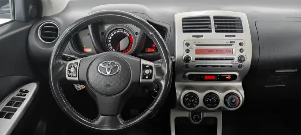 Toyota Urban Cruiser Outro 25