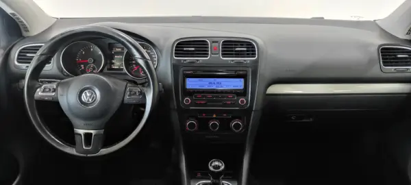 Volkswagen Golf 1.6 TDi Confortline 25