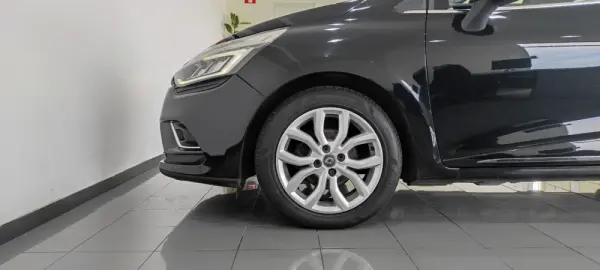 Renault Clio Sport Tourer Outro 42