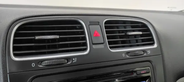 Volkswagen Golf 1.6 TDi Confortline 29