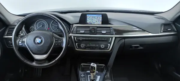 BMW 318 d Auto Line Luxury 8