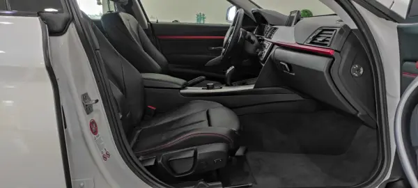 BMW 328 i xDrive Line Sport Auto 23