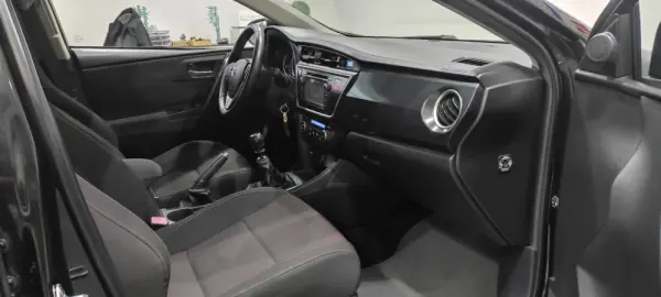 Toyota Auris 1.4 D-4D Com. +P.Techno+P.Sport 7
