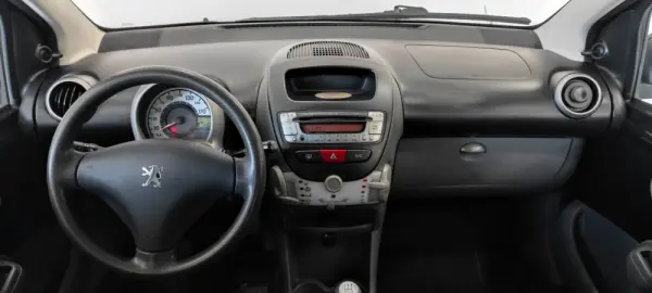Peugeot 107 1.0 Urban 24