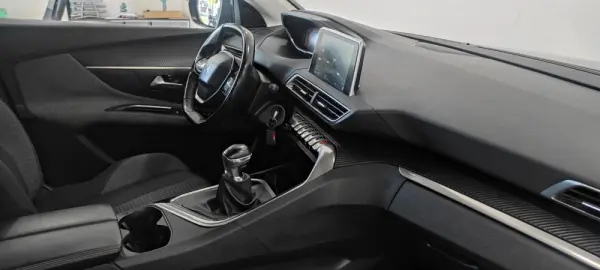 Peugeot 3008 1.5 BlueHDi Active 7