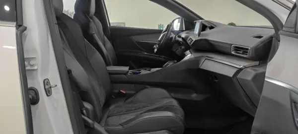 Peugeot 5008 2.0 BlueHDi GT EAT8 27