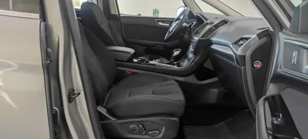 Ford S-Max 2.0 TDCi Titanium Powershift 27