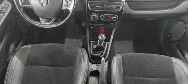 Renault Clio Sport Tourer Outro 35