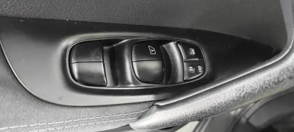 Nissan Qashqai 1.5 dCi Tekna Premium 17 129g 42