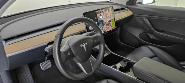 Tesla Model 3 Long Range AWD Dual Motor 17