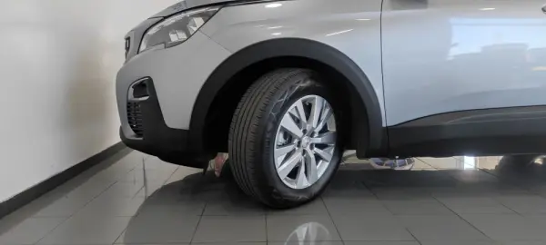 Peugeot 3008 1.5 BlueHDi Active 10