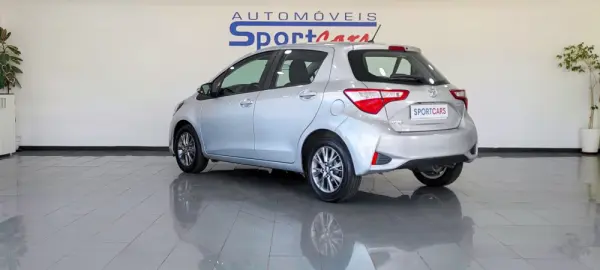 Toyota Yaris 1.0 VVT-i Comfort 4