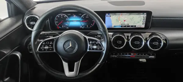 Mercedes-Benz A 180 d Aut. 9