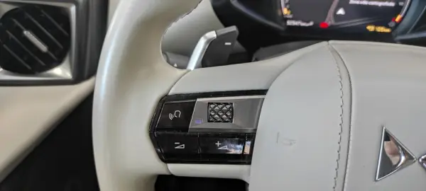 DS DS3 Crossback 1.2 PureTech Grand Chic EAT8 47