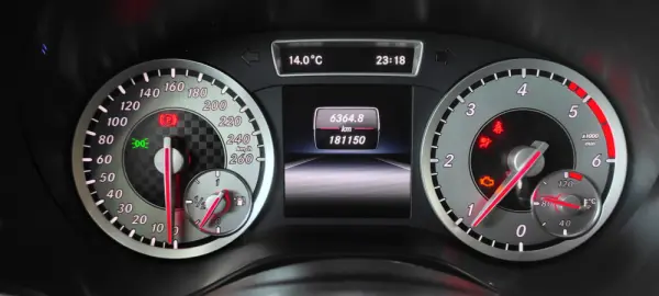 Mercedes-Benz A 180 CDi BE AMG Line 36