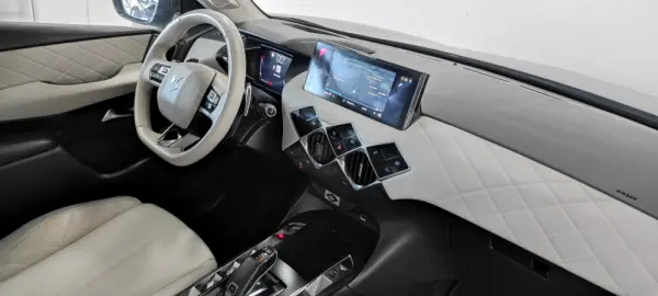 DS DS3 Crossback 1.2 PureTech Grand Chic EAT8 24
