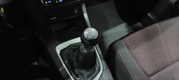 Toyota Auris 1.4 D-4D Com. +P.Techno+P.Sport 34