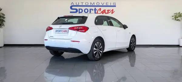 Mercedes-Benz A 250 A 250e 12
