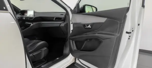 Peugeot 5008 2.0 BlueHDi GT EAT8 25