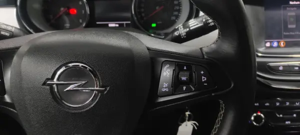 Opel Astra 1.2 Turbo 32