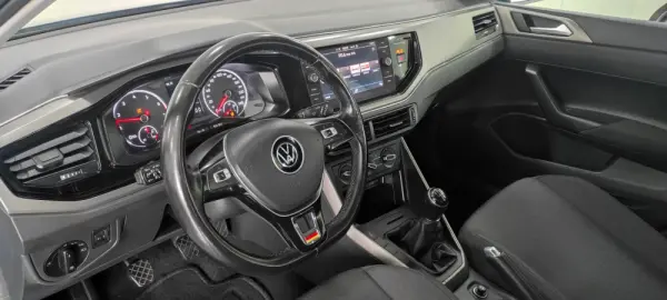 Volkswagen Polo 1.0 TSI Comfortline 5