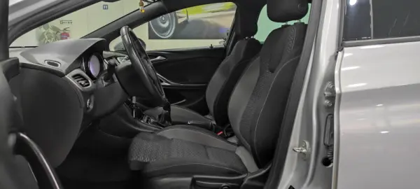 Opel Astra 1.2 Turbo 16