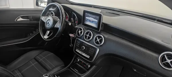 Mercedes-Benz A 160 7G-DCT 7