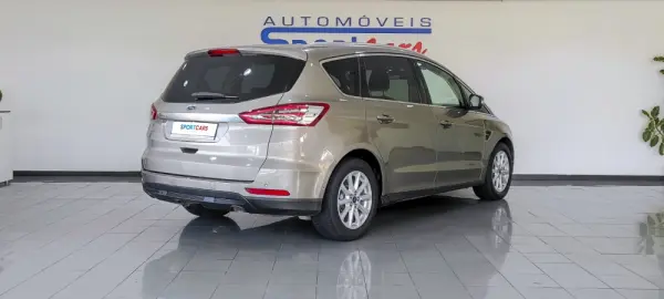 Ford S-Max 2.0 TDCi Titanium Powershift 12