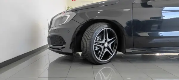 Mercedes-Benz A 200 CDi BE AMG Line Aut. 10
