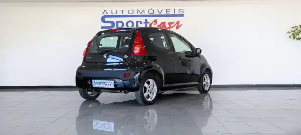 Peugeot 107 1.0 Urban 2