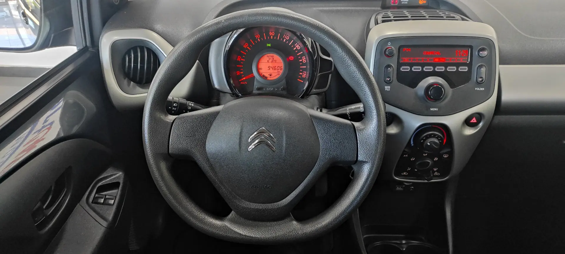 Citroen C1 1.0 VTi Feel 9