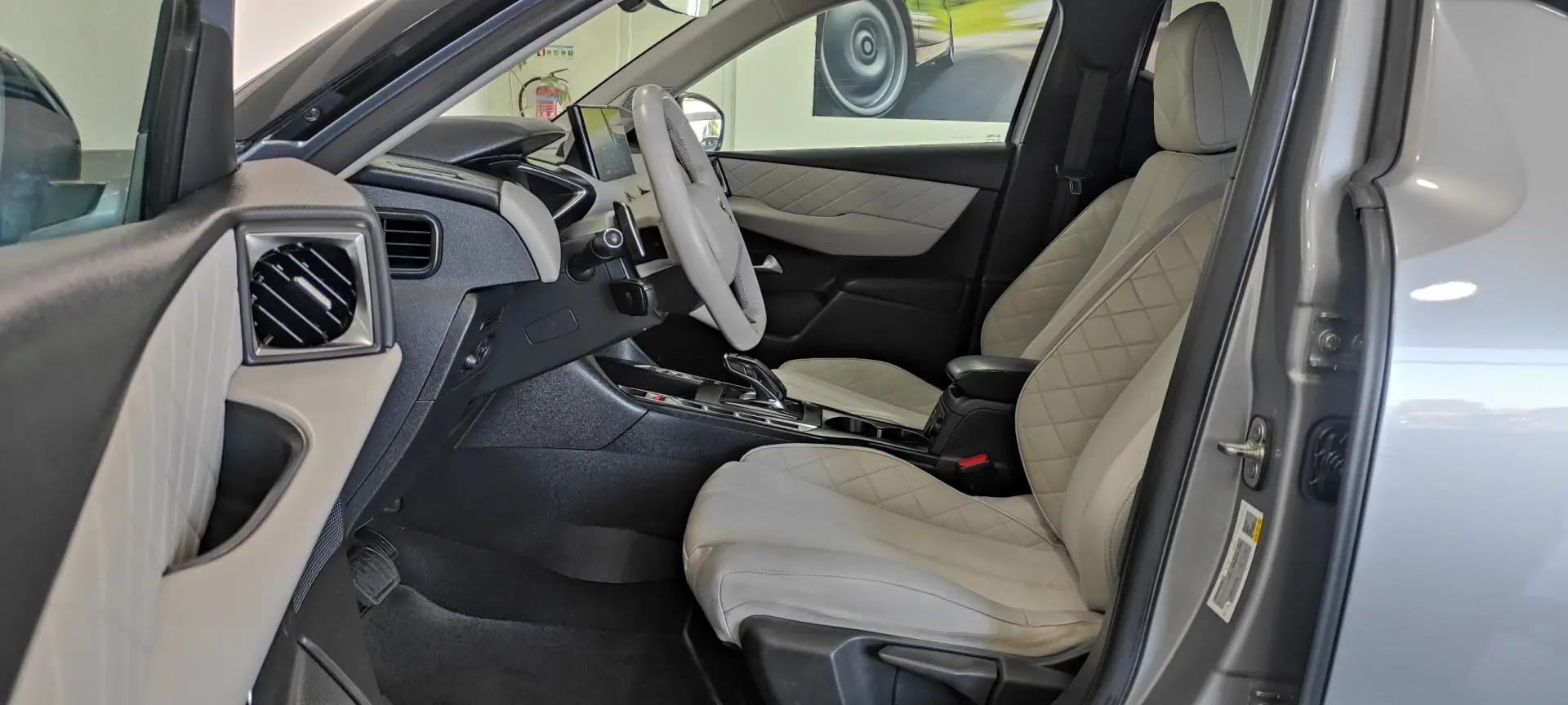 DS DS3 Crossback 1.2 PureTech Grand Chic EAT8 16