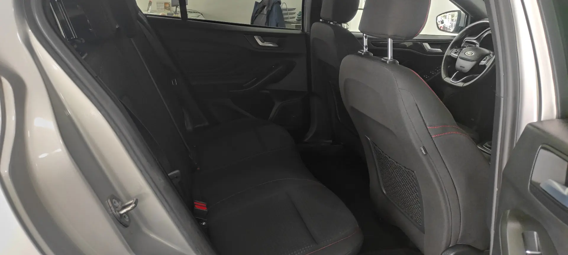 Ford Focus 1.0 EcoBoost MHEV ST-Line 20