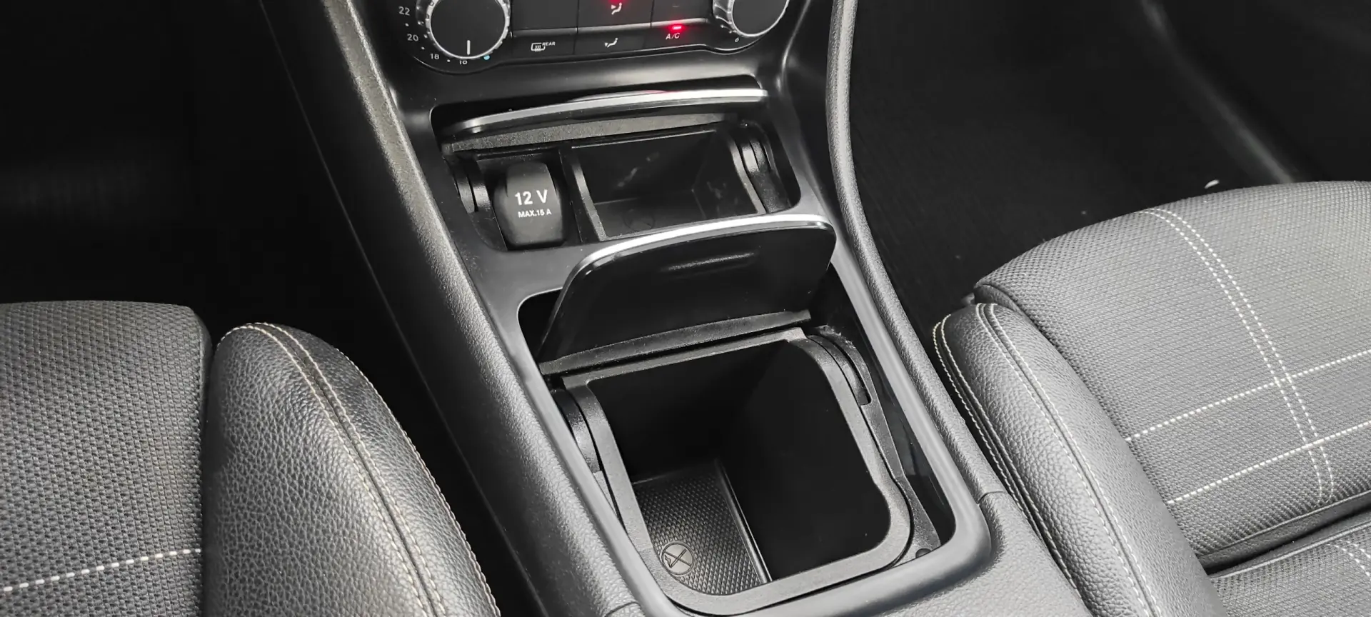 Mercedes-Benz A 160 7G-DCT 33