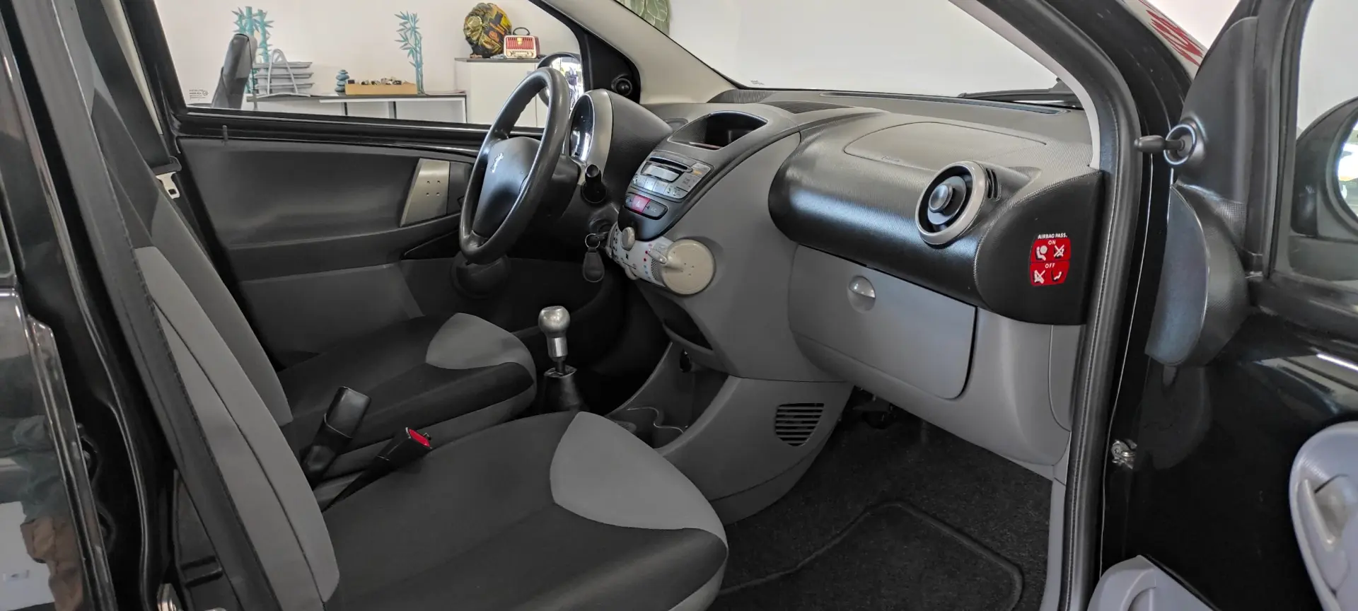 Peugeot 107 1.0 Urban 22