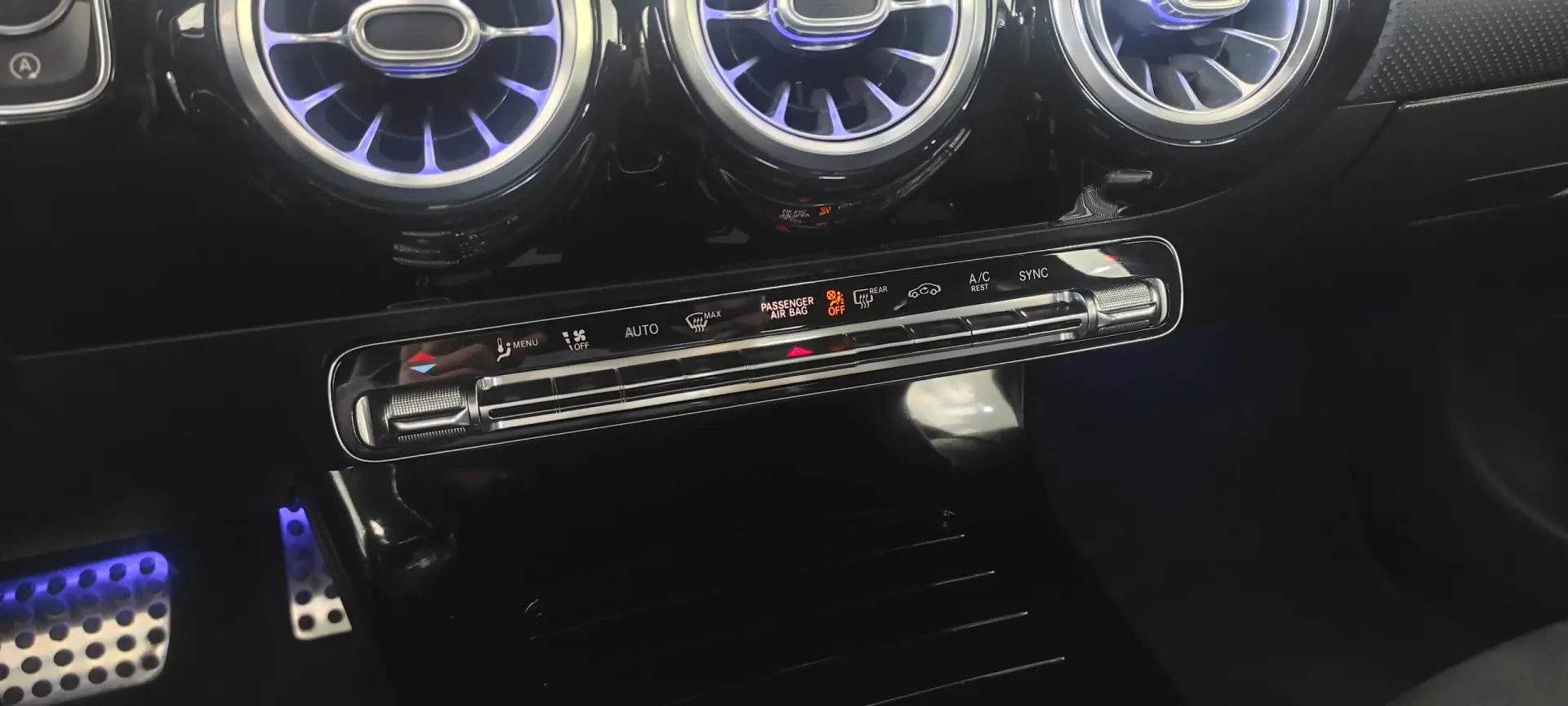 Mercedes-Benz CLA 200 d AMG Line Aut. 39